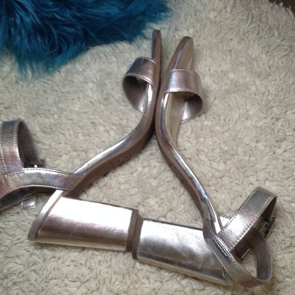 Circus by Sam Edelman; Iridescent. "7.5", Chic, Glamor, Disco, Bohemian, Sexy - Picture 4 of 5